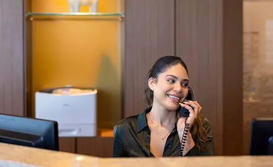Always ready to assist, Servcorp’s receptionist answers your calls professionally and tailored to your business needs.